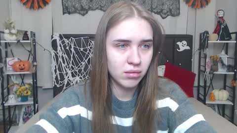 Snapshot of laurahlot chatting on 10/24/25, 05:31 LauraHlot online show from 10/24/25, 05:31