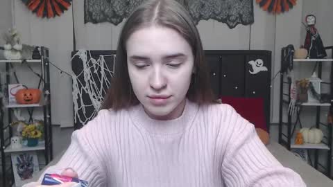 Snapshot of laurahlot chatting on 11/01/25, 06:59 LauraHlot online show from 11/01/25, 06:59