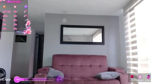 Laura online show from 02/19/25, 09:03