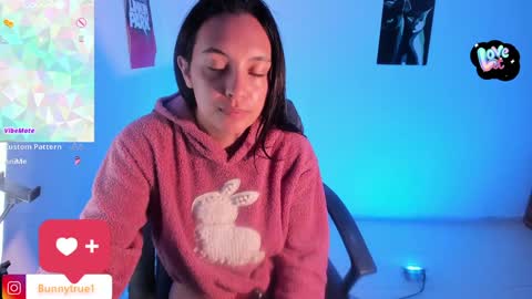Snapshot of lauraohana chatting on 02/08/25, 11:55 lauraohana online show from 02/08/25, 11:55