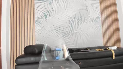 Snapshot of laurarossi_nova chatting on 02/09/25, 04:18 Laura online show from 02/09/25, 04:18