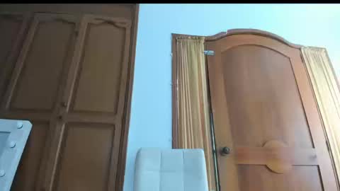 Snapshot of laurarossi_nova chatting on 09/26/25, 03:38 Laura online show from 09/26/25, 03:38