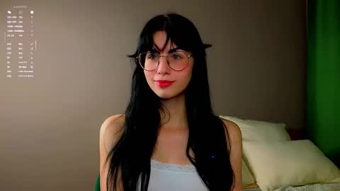 Snapshot of laureljarrar chatting on 09/28/25, 11:37 Arline online show from 09/28/25, 11:37