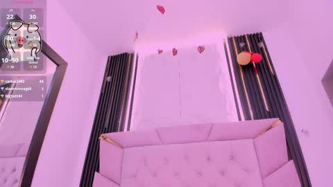 Snapshot of laurem_paulette chatting on 03/01/25, 07:37 Laurem online show from 03/01/25, 07:37