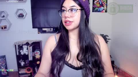  Im Lauren  independent model   online show from 11/10/25, 06:01