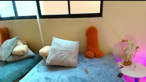    1      online show from 12/28/24, 09:08