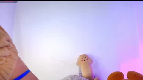    1      online show from 02/05/25, 01:15