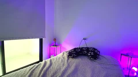    1      online show from 10/24/25, 12:01