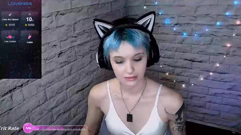 Eva online show from 10/31/25, 07:04