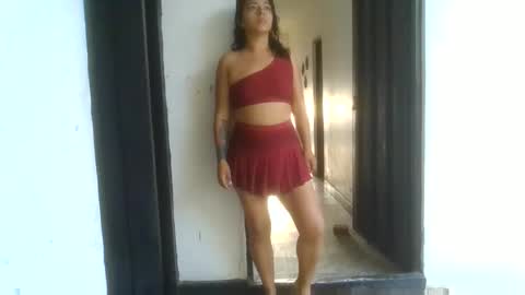 Snapshot of laurenhot94 chatting on 10/09/25, 11:52 laurenhot94 online show from 10/09/25, 11:52