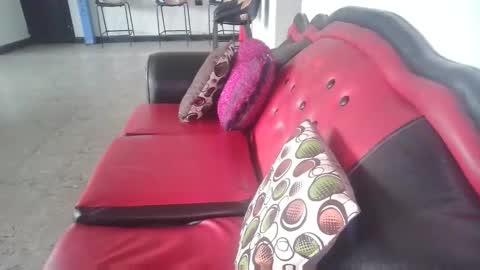 Snapshot of laurenhot94 chatting on 10/29/25, 02:52 laurenhot94 online show from 10/29/25, 02:52