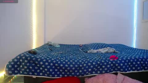 laurenkenner28_ online show from 03/05/25, 08:53