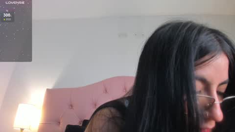 Snapshot of laurenn_smitth chatting on 12/11/24, 03:37 laurenn_smitth online show from 12/11/24, 03:37