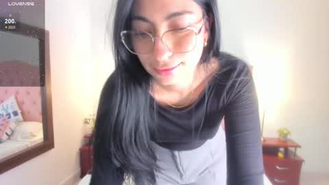Snapshot of laurenn_smitth chatting on 02/12/25, 06:40 laurenn_smitth online show from 02/12/25, 06:40
