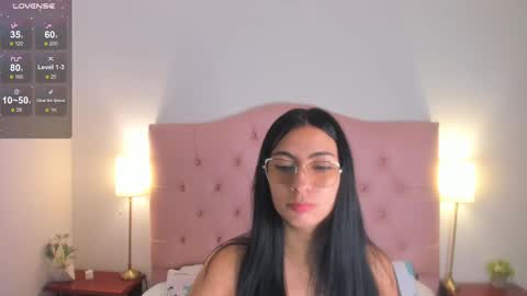 Snapshot of laurenn_smitth chatting on 02/17/25, 12:38 laurenn_smitth online show from 02/17/25, 12:38