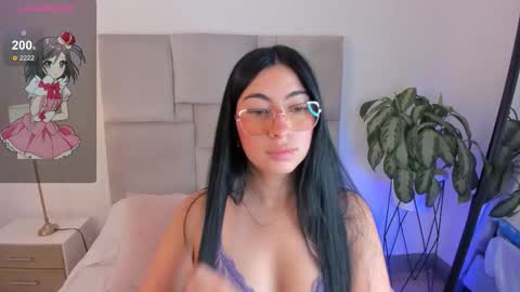 Snapshot of laurenn_smitth chatting on 09/18/25, 12:51 laurenn_smitth online show from 09/18/25, 12:51