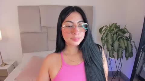 Snapshot of laurenn_smitth chatting on 09/23/25, 01:03 laurenn_smitth online show from 09/23/25, 01:03