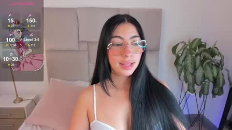 Snapshot of laurenn_smitth chatting on 09/25/25, 01:15 laurenn_smitth online show from 09/25/25, 01:15