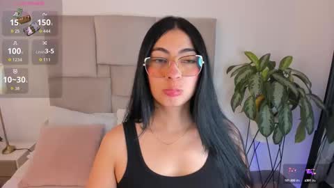 Snapshot of laurenn_smitth chatting on 10/06/25, 12:46 laurenn_smitth online show from 10/06/25, 12:46