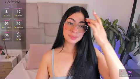 Snapshot of laurenn_smitth chatting on 10/07/25, 01:30 laurenn_smitth online show from 10/07/25, 01:30