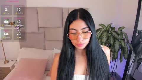 laurenn_smitth online show from 10/13/25, 01:11