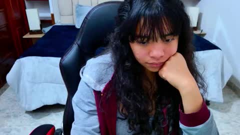 laurent online show from 10/18/25, 04:15