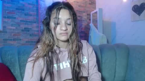 Snapshot of laurita_b chatting on 03/05/25, 11:49 Laurita online show from 03/05/25, 11:49