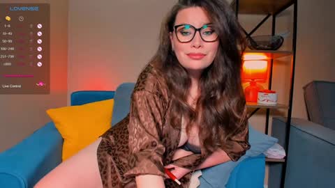 Snapshot of laverna_black chatting on 01/31/25, 03:09 Laverna online show from 01/31/25, 03:09