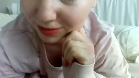Snapshot of layannalea chatting on 12/16/24, 08:05 layannalea online show from 12/16/24, 08:05