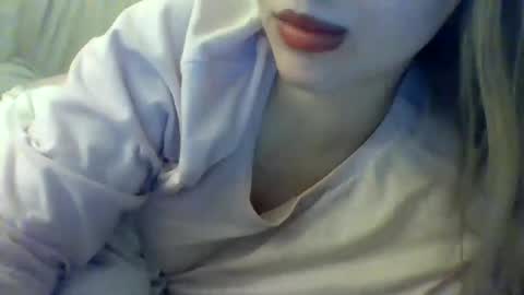 Snapshot of layannalea chatting on 01/08/25, 02:46 layannalea online show from 01/08/25, 02:46