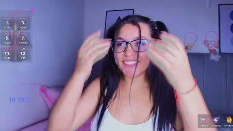 Snapshot of layla_nicols chatting on 01/13/25, 01:17 Layla online show from 01/13/25, 01:17