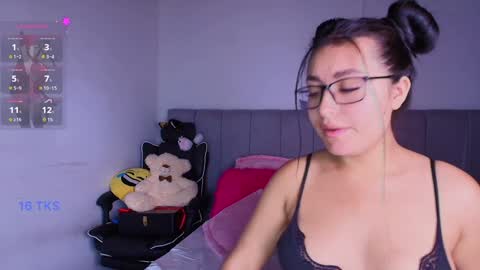 Snapshot of layla_nicols chatting on 01/20/25, 11:24 Layla online show from 01/20/25, 11:24