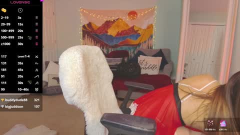 Snapshot of laylaa_dreams chatting on 12/29/24, 03:33 Laylaa Dreams online show from 12/29/24, 03:33