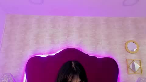 Snapshot of laylaadoll_ chatting on 09/30/25, 05:40 Lau online show from 09/30/25, 05:40