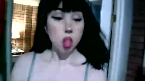 Layla Kills online show from 02/04/25, 06:25