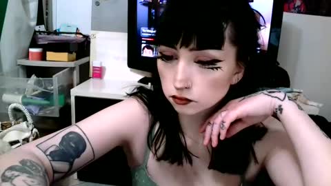 Layla Kills online show from 03/01/25, 03:32