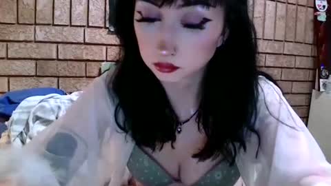 Layla Kills online show from 10/01/25, 06:19