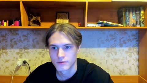 Snapshot of lazaret1k chatting on 01/17/25, 12:42 Vladi online show from 01/17/25, 12:42