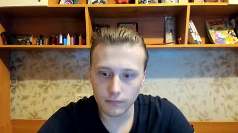 Snapshot of lazaret1k chatting on 02/01/25, 07:47 Vladi online show from 02/01/25, 07:47