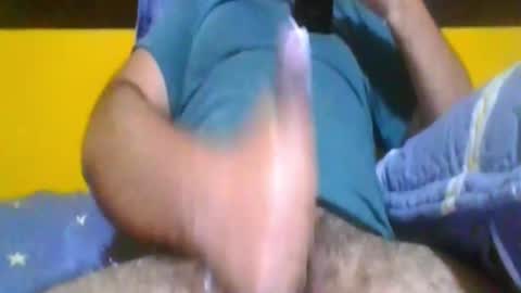 Snapshot of lazulirm chatting on 10/25/25, 02:56 Isaac online show from 10/25/25, 02:56