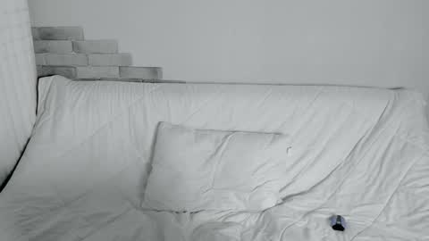 Snapshot of lazydarkknight chatting on 10/25/25, 03:07 Alex online show from 10/25/25, 03:07