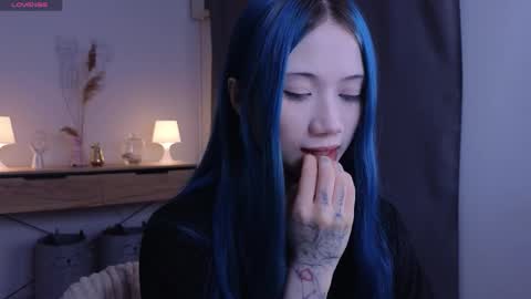 felixe online show from 11/18/25, 12:20