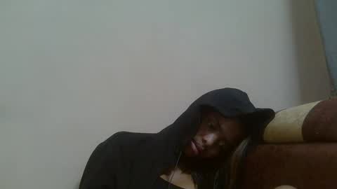 Snapshot of lea96546 chatting on 10/16/25, 04:24 lea96546 online show from 10/16/25, 04:24