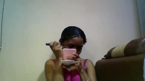 Snapshot of lea96546 chatting on 10/30/25, 04:25 lea96546 online show from 10/30/25, 04:25