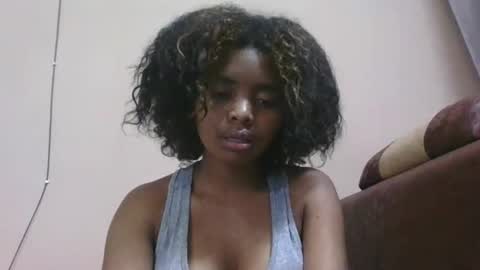 Snapshot of lea96546 chatting on 11/17/25, 05:52 lea96546 online show from 11/17/25, 05:52