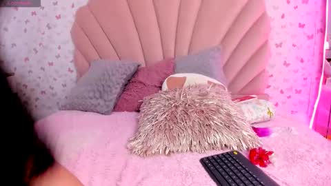 lea_abbey online show from 11/04/25, 12:59