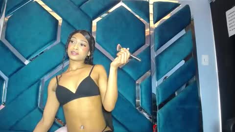 lea sewwtly online show from 10/24/25, 01:07