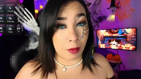 Snapshot of leahtemptation chatting on 10/26/25, 07:03 leah online show from 10/26/25, 07:03