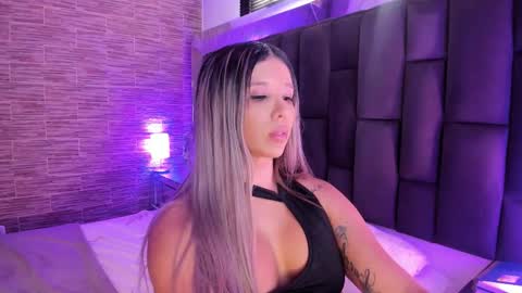 Snapshot of leandraxts chatting on 10/23/25, 08:40 Maria Leandra Lopeira online show from 10/23/25, 08:40