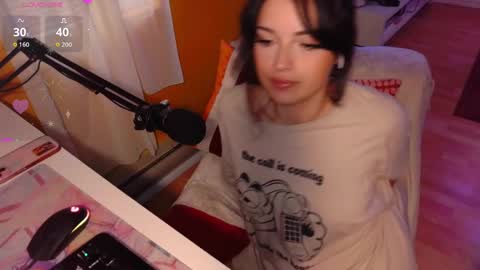 Lea Ray Pie online show from 10/09/25, 08:51